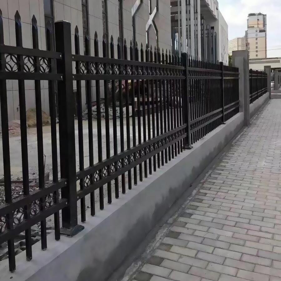 宝塔小区锌钢围墙
